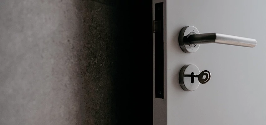 Front Door Handle Repair And Installation in Quincy, IL